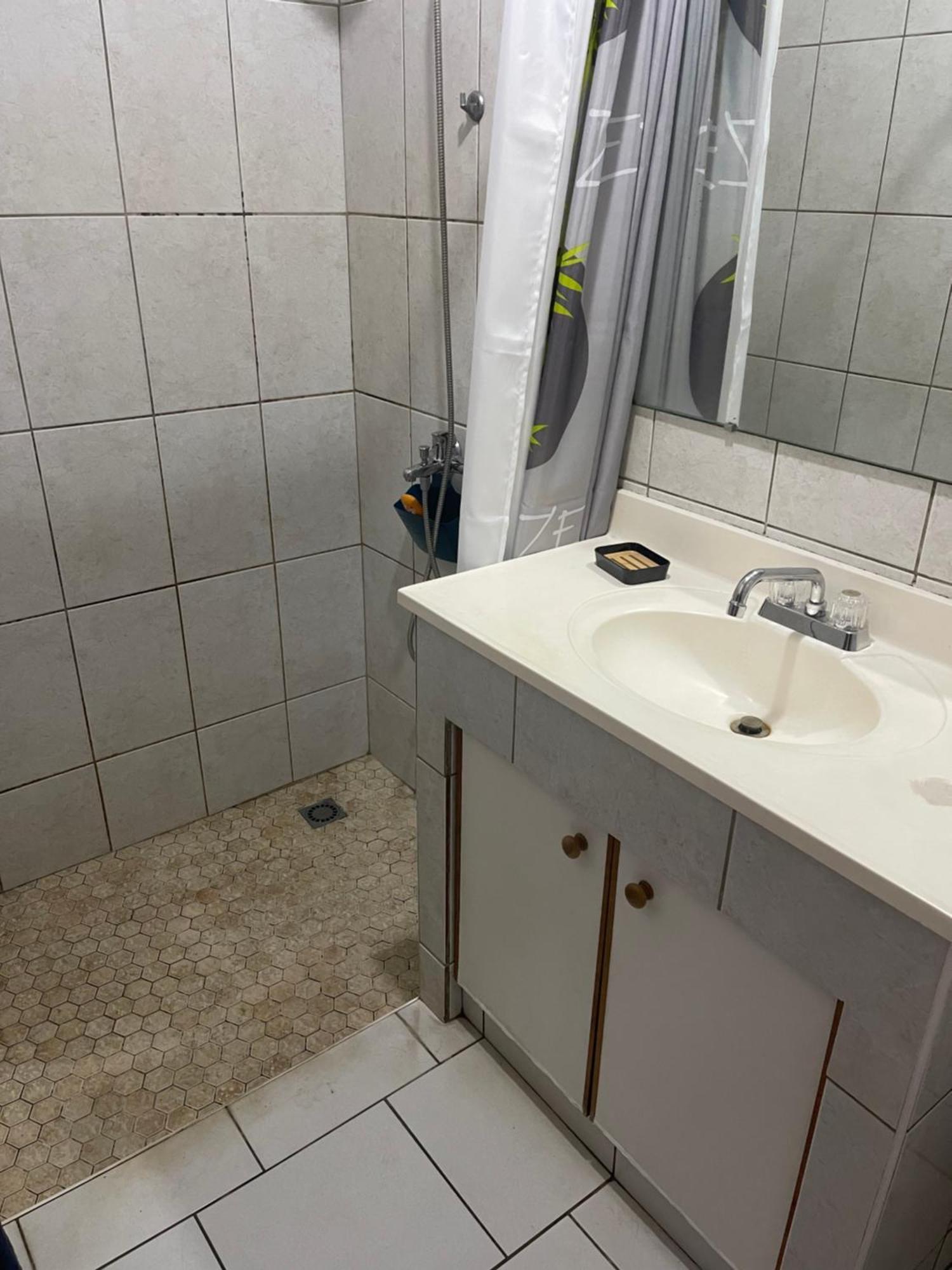 Eze Fare Faaa Villa Exterior photo